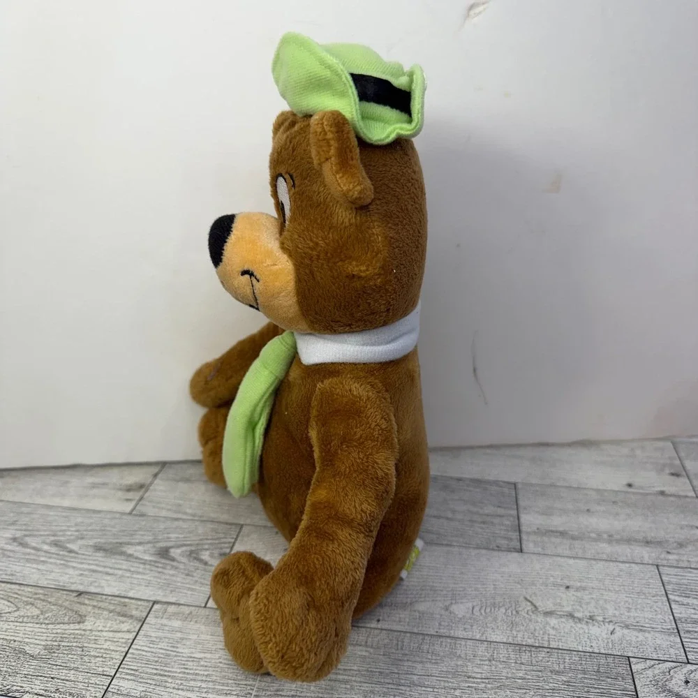 Yogi Bear Plush Stuffed Animal Hanna-Barbera Brown Green Hat Tie 9.5 inch